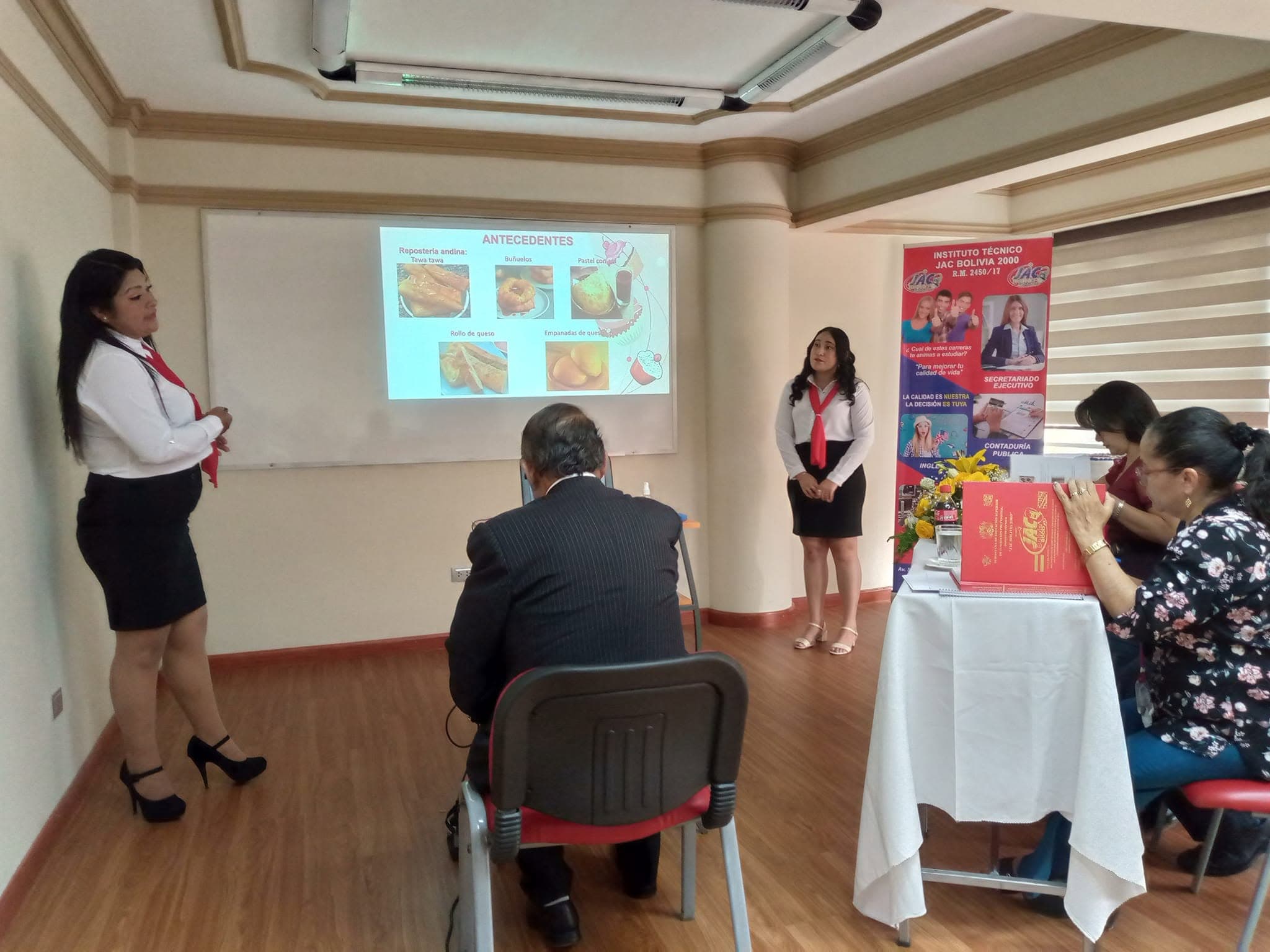 Aula y laboratorio del Edificio Pruber