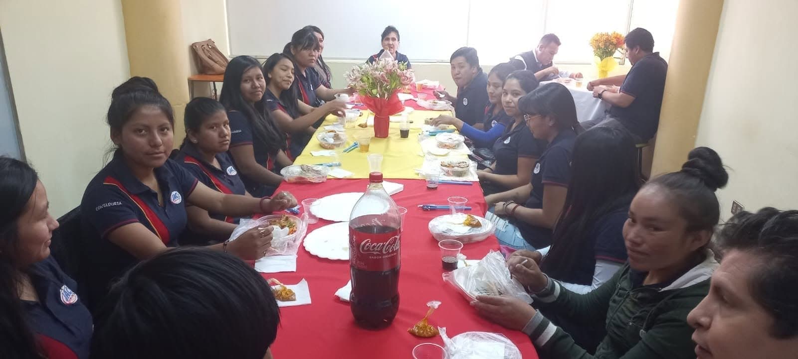 03   Compartiendo en la institucion